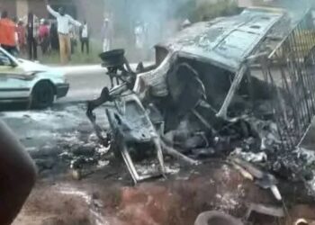 Accident mortel sur la RN1: collision entre un camion et un minibus à Koumbassayah