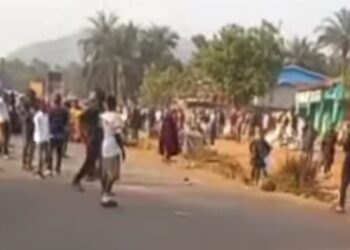 Coyah: manifestation pour dénoncer l’arrestation d’imams, le responsable religieux dit n’être au courant de rien