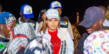 Maria Diané, lumière du FESTIKO 2025: une présence qui honore Kouroussa et élève la tradition