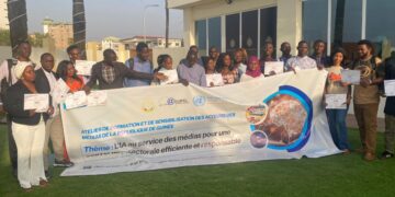 Présidentielle en Guinée: des journalistes formés aux méthodes et outils de vérification de l&rsquo;information avec l&rsquo;IA