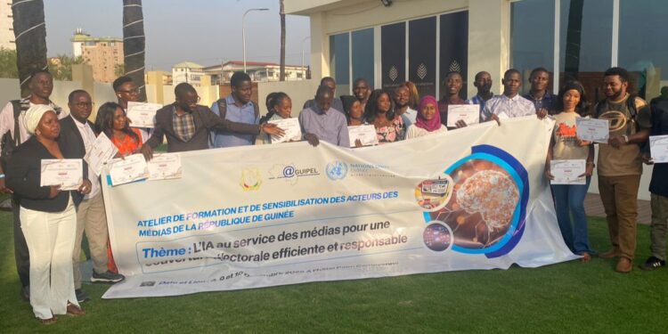Présidentielle en Guinée: des journalistes formés aux méthodes et outils de vérification de l&rsquo;information avec l&rsquo;IA