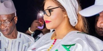 FESTIKO 2025 : Maria Vicky Diané élevée citoyenne d’honneur de Kouroussa et réaffirme son engagement pour le développement local