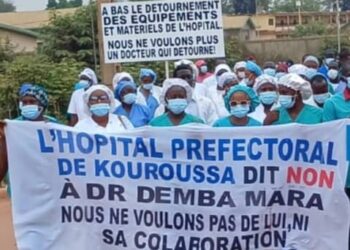 Kouroussa: le personnel hospitalier rejette toute réintégration de l’ancien directeur