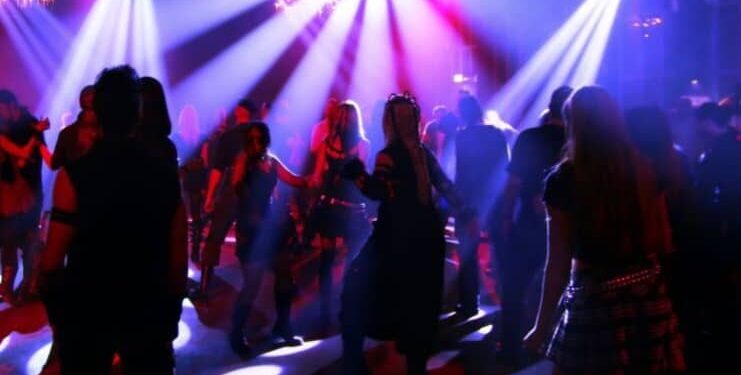 Guinée : l’ONL durcit le contrôle des lieux de loisirs pour protéger les mineurs