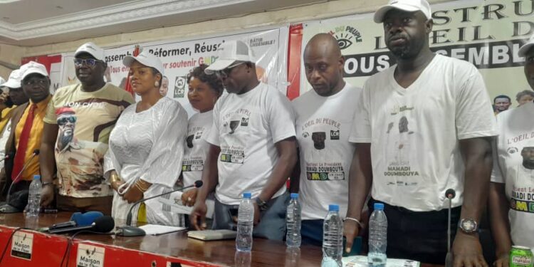 Soutien au candidat Mamadi Doumbouya: l’association « Œil du Peuple » annonce une caravane citoyenne, ce dimanche