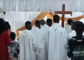 Religion: à la paroisse Saint-Pierre de la Cimenterie, une veillée de Noël placée sous le signe de la foi et de l’espérance