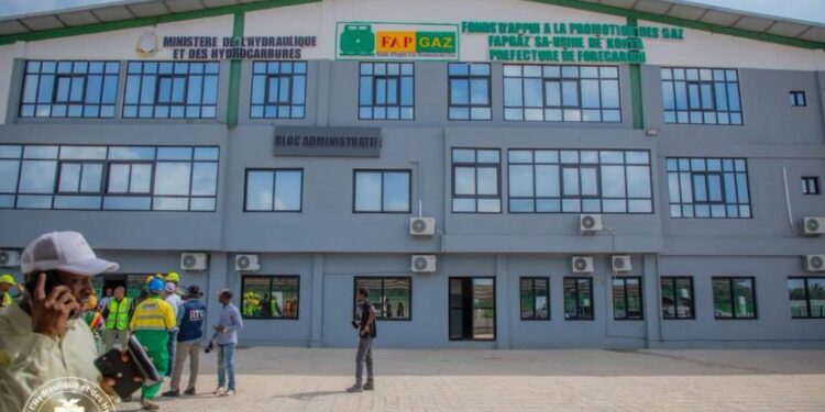 Usine de bouteilles de gaz de Kontah: le ministre des Hydrocarbures annonce la fin des travaux de construction 