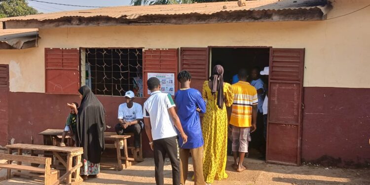 Présidentielle 2025: scrutin calme et peu d’affluence à Kitory (10h)