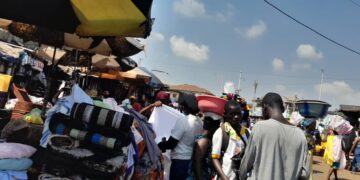 Matoto: le marché retrouve son animation, sur fond de préparatifs des fêtes de fin d&rsquo;année