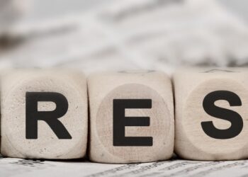 Jeune à Fric : Il faut sauver les plumes indignes (Par Oumar Camara)