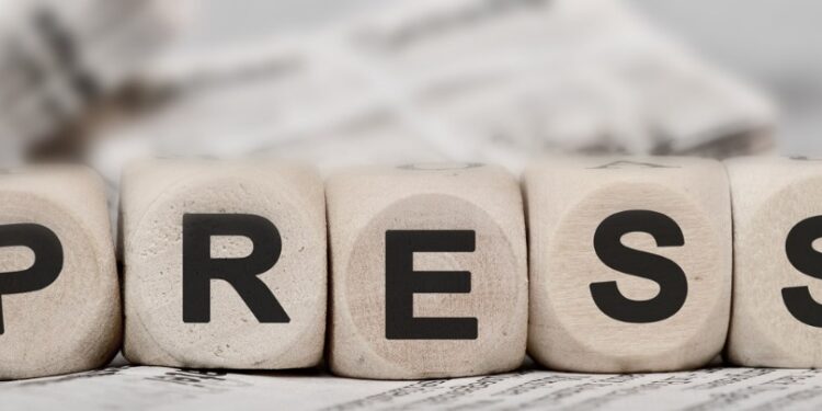 Jeune à Fric : Il faut sauver les plumes indignes (Par Oumar Camara)