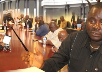 Les législateurs examinent l&rsquo;accord de mise en œuvre entre le Libéria et la Guinée dans le cadre des négociations d&rsquo;investissement avec Ivanhoe/HPX qui serait la Société des Mines de Fer de Guinée (SMFG)