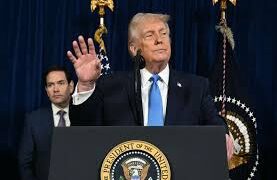 Donald Trump se proclame président par intérim du Vénézuela