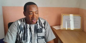 Main tendue du président Mamadi Doumbouya : Ibrahima Aminata Diallo salue le geste et appelle à la prudence