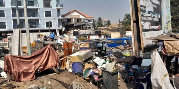 Insalubrité à Conakry : malgré les efforts, la situation demeure préoccupante