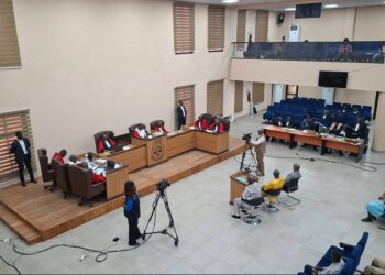 Procès du 28 septembre: trois accusés à la barre, la défense soulève une exception de nullité