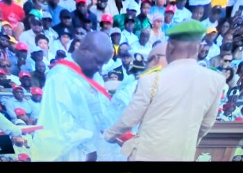 Le président Mamadi Doumbouya place son mandat au service des femmes et de la jeunesse