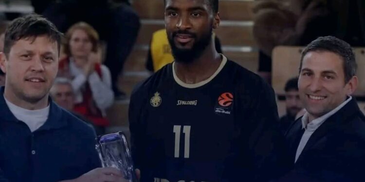 Basket : l&rsquo;international guinéen Alpha Diallo honoré en France