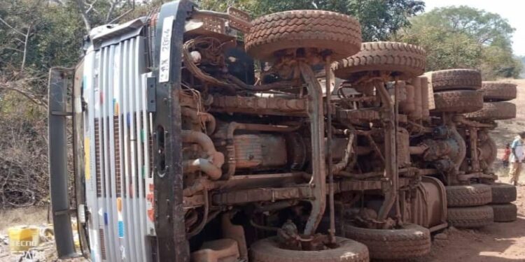 Doghel Sigon : un accident de camion fait un mort sur la route de Boto Bamba