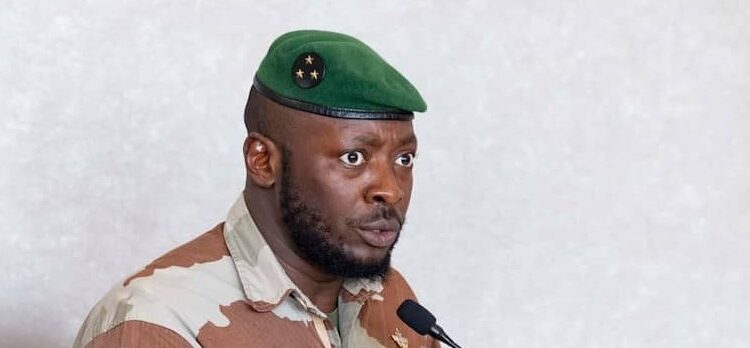 Gestion intérimaire de l’État: les orientations du Général Amara Camara aux secrétaires généraux