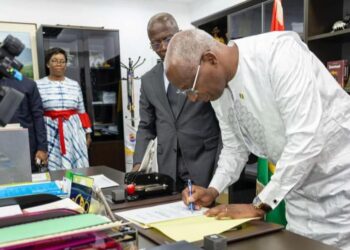 Bah Oury déclare: « place à la projection »