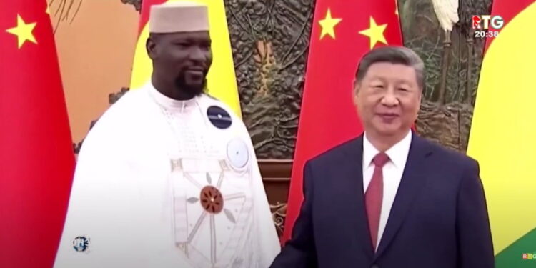 Xi JinPing félicite Mamadi Doumbouya pour son élection à la présidence de la Guinée