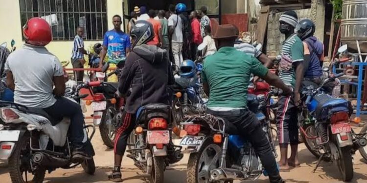 Sangarédi: un taxi-motard retrouvé mort près des maquis de Limanya