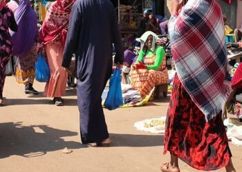 Labé : le marché central confronté à une occupation anarchique des emprises routières