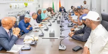 Déguerpissement des voiries : le Premier ministre tance les autorités communales pour leur manque d&rsquo;anticipation