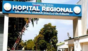 Kindia : un camion termine sa course dans une maison et tue une fillette de 3 ans