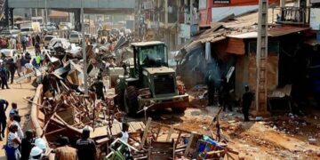 Opération de déguerpissement à Conakry : l’axe T6–Entag libéré par les forces de sécurité