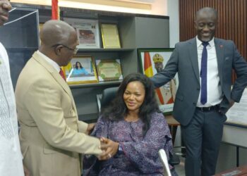 Mme Khaïté Sall prend fonctions: « je mettrai un point d’honneur sur une gestion rigoureuse et rationnelle… »