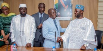 Fonction publique : le ministre Faya François Bourouno annonce le recrutement de 35 000 agents de l’État à la santé et à l’éducation