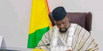 Gouvernement: le president Mamadi nomme 2 secrétaires généraux adjoints