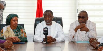 Passation de service au Secrétariat général du Gouvernement entre Dr Fayimba Mara et Seregbè Keïta