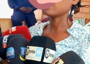 Vol d’un bébé jumeau à Maferinyah : la présumée voleuse arrêtée (Police)