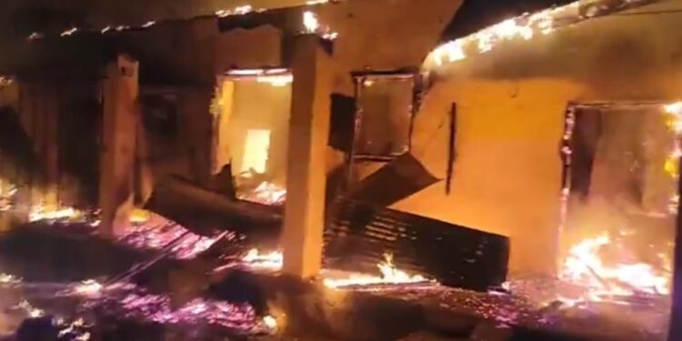 Dabola/Hérémakônô: un incendie réduit en cendres plusieurs magasins