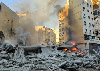 Moyen-Orient : Israël annonce l&rsquo;élimination d&rsquo;Ali Larijani et du chef du Bassidj dans des raids sur Téhéran