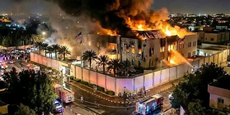Guerre au Moyen-Orient : l’Iran frappe l’ambassade américaine à Ryad