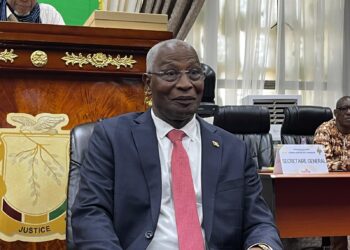 CNT : le Premier ministre Bah Oury  est arrivé pour son grand oral