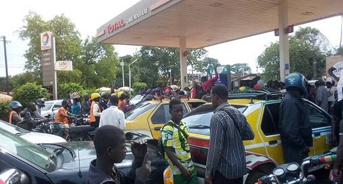 Flambée du prix du carburant à Kindia : des restrictions imposées et une brigade mixte de contrôle déployée