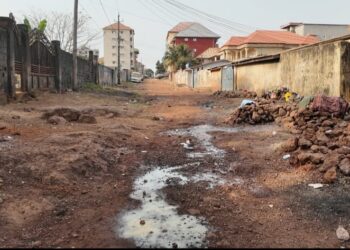 Ultimatum ignoré : les eaux usées continuent de couler dans certaines rues de Conakry