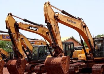 Exploitation minière artisanale : le gouvernement interdit l’utilisation des machines lourdes