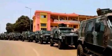 « Aucune portion de la terre laissée par nos ancêtres ne sera conquise par qui que ce soit », le président Mamadi donne des instructions au dernier contingent