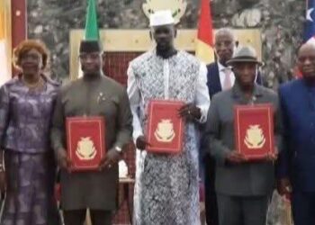 « Inviolabilité des frontières, intégrité territoriale, organisation dans un délai d&rsquo;un mois d&rsquo;un sommet de l&rsquo;Union du Fleuve Mano..», contenu du communiqué du sommet tripartite à Conakry