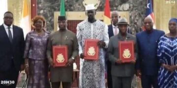 « Inviolabilité des frontières, intégrité territoriale, organisation dans un délai d&rsquo;un mois d&rsquo;un sommet de l&rsquo;Union du Fleuve Mano..», contenu du communiqué du sommet tripartite à Conakry