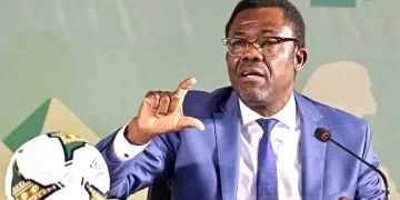 CAF : le secrétaire général Veron Mosengo-Omba, démissionne