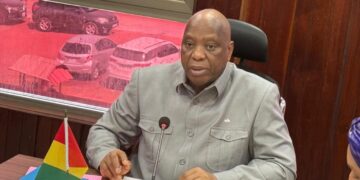 Rappel de 12 ambassadeurs : il s’agit de « faire prévaloir le droit à la retraite et lutter contre la sédentarisation » (Morissanda Kouyaté)