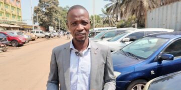 Crise de liquidité en Guinée : « les banques n’ont pas le droit de confisquer l’argent des consommateurs », dénonce M’bany Sidibé