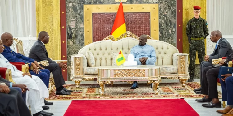 Coopération bilatérale : Mamadi Doumbouya et Ilídio Vieira Té misent sur la sécurité et les projets structurants